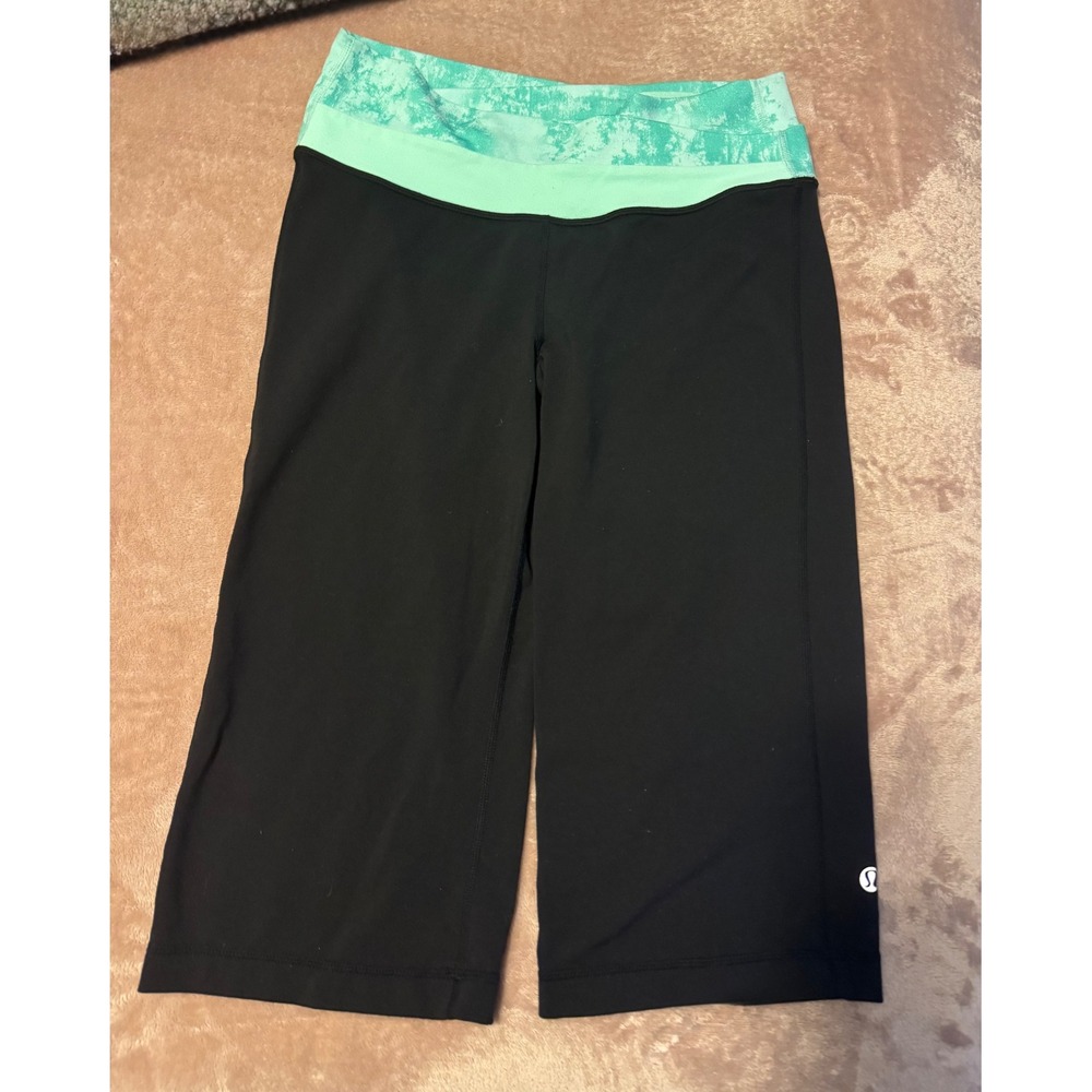 Lululemon Athletica Black Teal Marbled Waistband Cropped Yoga Pants Size 6